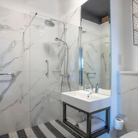 Отель Hotel67 4*