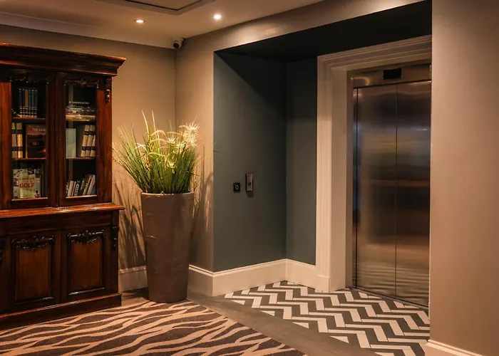 Hotel Hotel67 At Gleneagle 4*