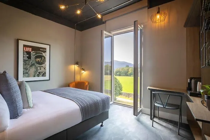 Hotel67 At Gleneagle Szálloda 4*